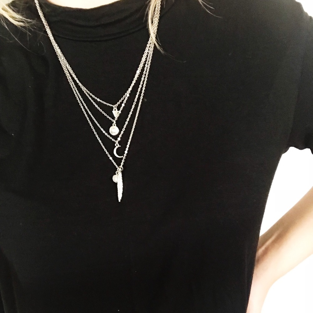 American eagle layered neckless